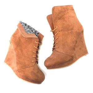 Ankle boots